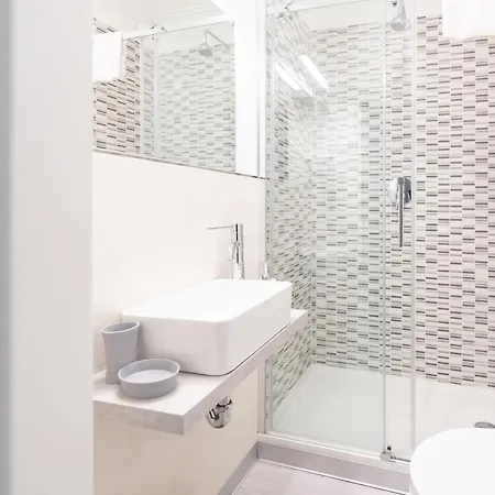 Apartment White Gioberti