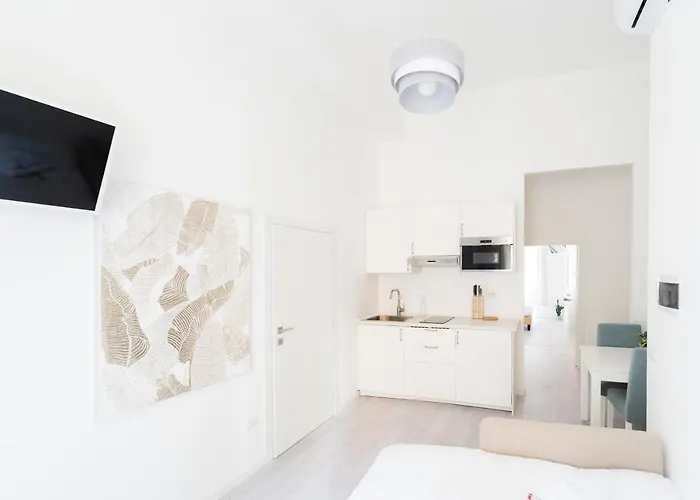 White Gioberti Apartment Rome