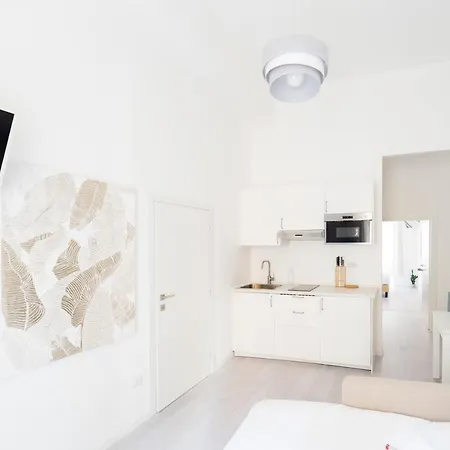 White Gioberti Апартаменты Рим